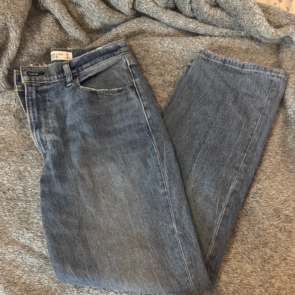 Abercrombie & Fitch 90s straight ultra high rise blue jeans